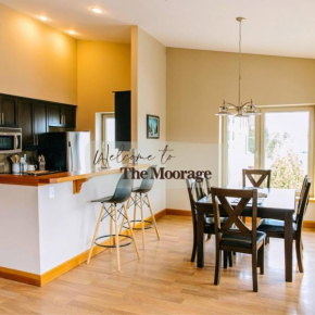 The Moorage - Luxury 2 bed & 2 bath Condo on Marina